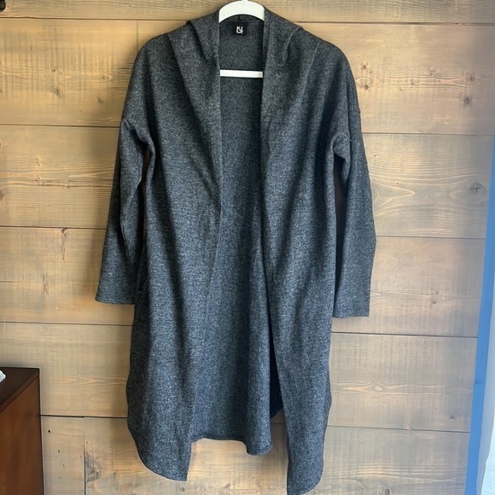 KILT New Zealand Merino Wool Gray Cardigan in petite